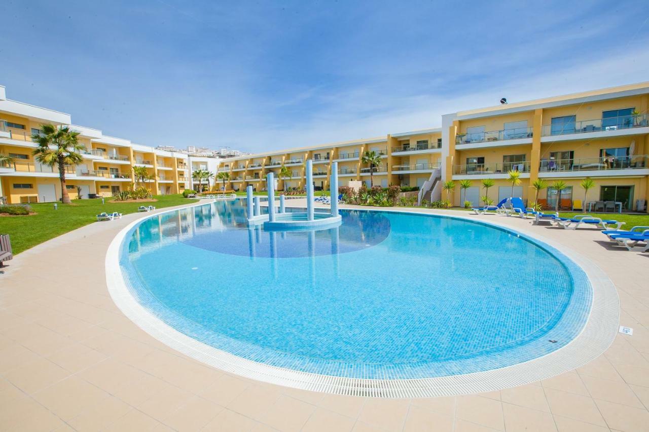 Modern Luxury Apartment Near Harbor Of Albufeira Exterior photo